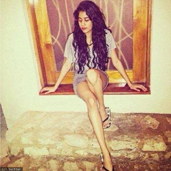 Boney Kapoor and Sridevi's daughter Jhanvi Kapoor is all set to make her entry to entertainment industry soon. Jhanvi Kapoor,Jhanvi Kapoor unseen photos,Jhanvi Kapoor hot photos,Jhanvi Kapoor rare photos,sridevi daughter new photos,sridevi boney kapoor