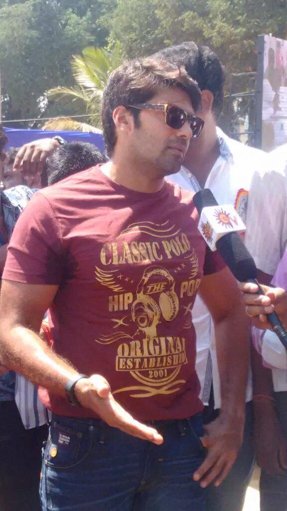 The elections for the South Indian Film Artistes' Association (SIFAA), popularly known as Nadigar Sangam held at St. Ebbas Girls Higher Secondary School in Radhakrishnan Salai, Mylapore. Nadigar Sangam Elections,Nadigar Sangam Elections 2015,celebs at Nadigar Sangam Elections,Rajinikanth,Vijay,Kamal Haasan