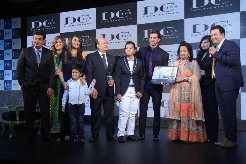 Bollywood actor Hrithik Roshan and Rohit Roy at the Launch Of Dctex Furnishing's 'Dream Runner' Collection. Hrithik Roshan,actor Hrithik Roshan,Rohit Roy,Dctex new furnish,Hrithik Roshan launches Dctex new furnish,Dream Runner