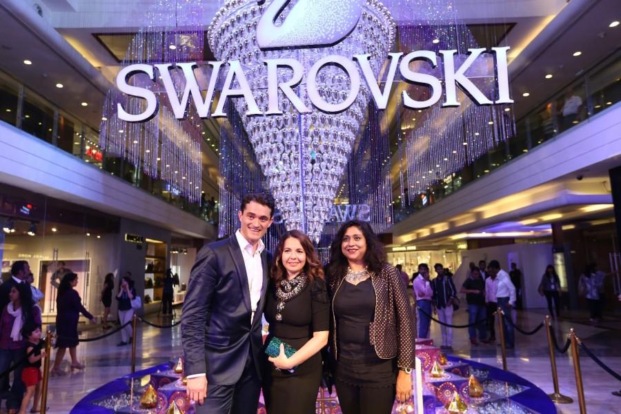 The excitement started early with fashionable guests stepping onto the red carpet in full force: Actors Tamannah Bhatia, Nimrat Kaur and Huma Qureshi attended the soiree, all adorning dazzling Swarovski jewellery. Tamannah Bhatia,Nimrat Kaur,Huma Qureshi,Swarovski India partners launch an exquisite art installation,Swarovski India,Swarovski jewellery
