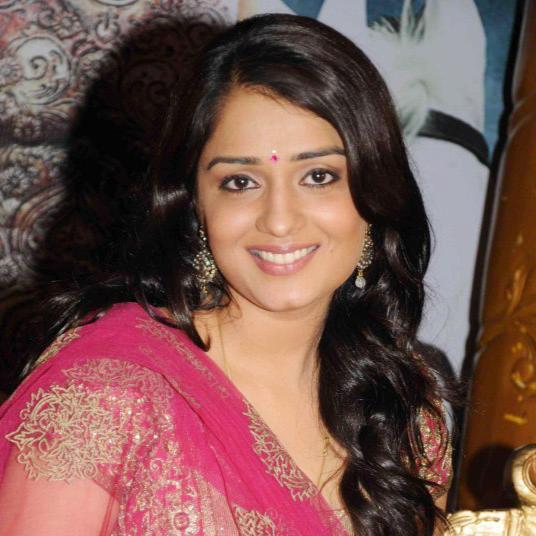 Nikita Thukral made her acting debut in Malayalam films opposite Fahadh Faasil in Fazil's 2002 film 'Kaiyethum Doorath' Nikita Thukral,kanal,nikita thukral in kanal,kaiyethum durath actress,nikita thukral latest photos