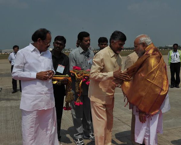 Prime Minister Narendra Modi laid the foundation stone of Andhra Pradesh's new capital Amaravati in Guntur district at a grand event today. Narendra Modi,Andhra Pradesh,Andhra Pradesh new capital Amaravati,Amaravati,Andhra Pradesh capital Amaravati,Guntur,Chandrababu Naidu