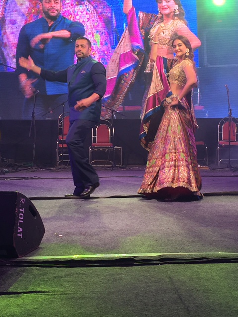 Salman Khan visited Ahmedabad to kick start the promotions of his upcoming movie Prem Ratan Dhan Payo. Salman Khan,actor Salman Khan,Prem Ratan Dhan Payo,Prem Ratan Dhan Payo promotion,Prem Ratan Dhan Payo movie promotion,Salman Khan promotes Prem Ratan Dhan Payo in Ahmedabad,Salman Khan in Ahmedabad,Salman playing Garba in Ahmedabad,Salman playing Garba