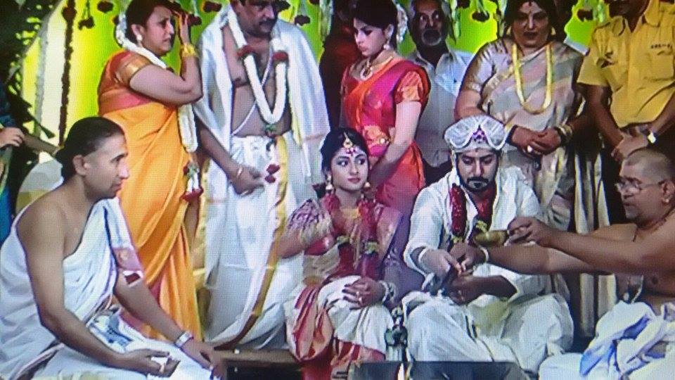 Prince Dynamic Prajwal Devaraj has tied the knot with longtime girlfriend Ragini Chandran at Palace Grounds on 25 October. Prajwal Devaraj and Ragini Chandran marriage Pictures,Prajwal Devaraj marriage Pictures,Prajwal Devaraj wedding Pictures,Prajwal Devaraj marriage,Prajwal Devaraj wedding,Prajwal Devaraj marriage pics,Prajwal Devaraj marriage images,Prajwal Devaraj marriag