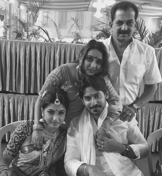 Prince Dynamic Prajwal Devaraj has tied the knot with longtime girlfriend Ragini Chandran at Palace Grounds on 25 October. Prajwal Devaraj and Ragini Chandran marriage Pictures,Prajwal Devaraj marriage Pictures,Prajwal Devaraj wedding Pictures,Prajwal Devaraj marriage,Prajwal Devaraj wedding,Prajwal Devaraj marriage pics,Prajwal Devaraj marriage images,Prajwal Devaraj marriag