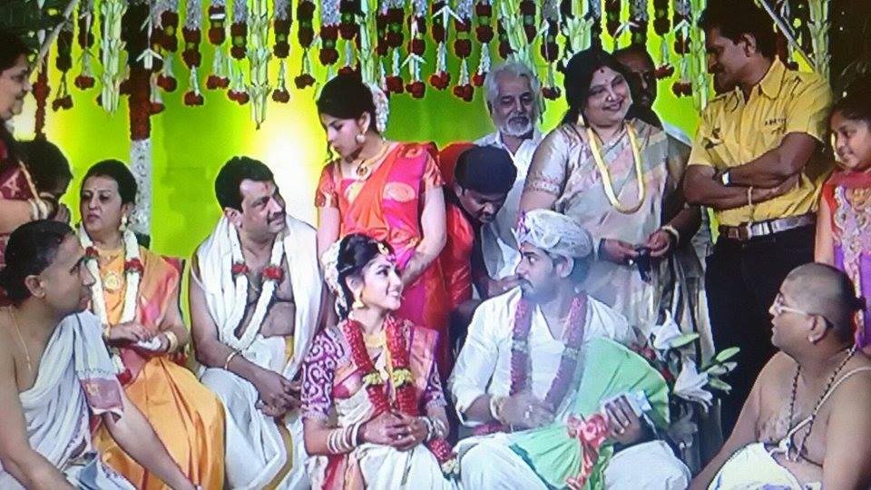 Prince Dynamic Prajwal Devaraj has tied the knot with longtime girlfriend Ragini Chandran at Palace Grounds on 25 October. Prajwal Devaraj and Ragini Chandran marriage Pictures,Prajwal Devaraj marriage Pictures,Prajwal Devaraj wedding Pictures,Prajwal Devaraj marriage,Prajwal Devaraj wedding,Prajwal Devaraj marriage pics,Prajwal Devaraj marriage images,Prajwal Devaraj marriag