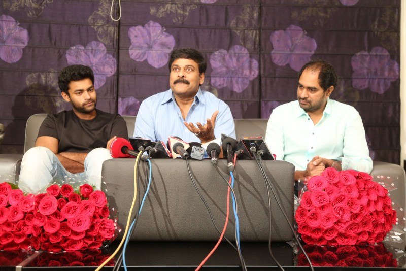 Mega Star Chiranjeevi at Varun Tej's Kanche movie Success Meet which held in Hyderabad. Actor Varun Tej, Nagababu and Director Krish graced the event. Chiranjeevi,megastar Chiranjeevi,Varun Tej,Kanche movie Success Meet,Kanche Success Meet,Kanche Success Meet pics,Kanche Success Meet images,Kanche Success Meet photos,Kanche Success Meet stills,Kanche Success Meet pictures