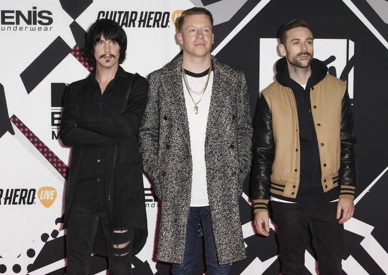 Highlights from the MTV EMA Awards. Canadian pop singer Justin Bieber made a triumphant return to the European stage at the MTV Europe Music Awards in Milan on Sunday, scooping five prizes at the major music event. MTV EMA Awards,MTV EMA Awards 2015,EMA Awards,EMA Awards 2015,Justin Bieber,Pharrell Williams,Tori Kelly,MTV EMA Awards pics,MTV EMA Awards images,MTV EMA Awards photos,MTV EMA Awards stills,MTV EMA Awards pictures