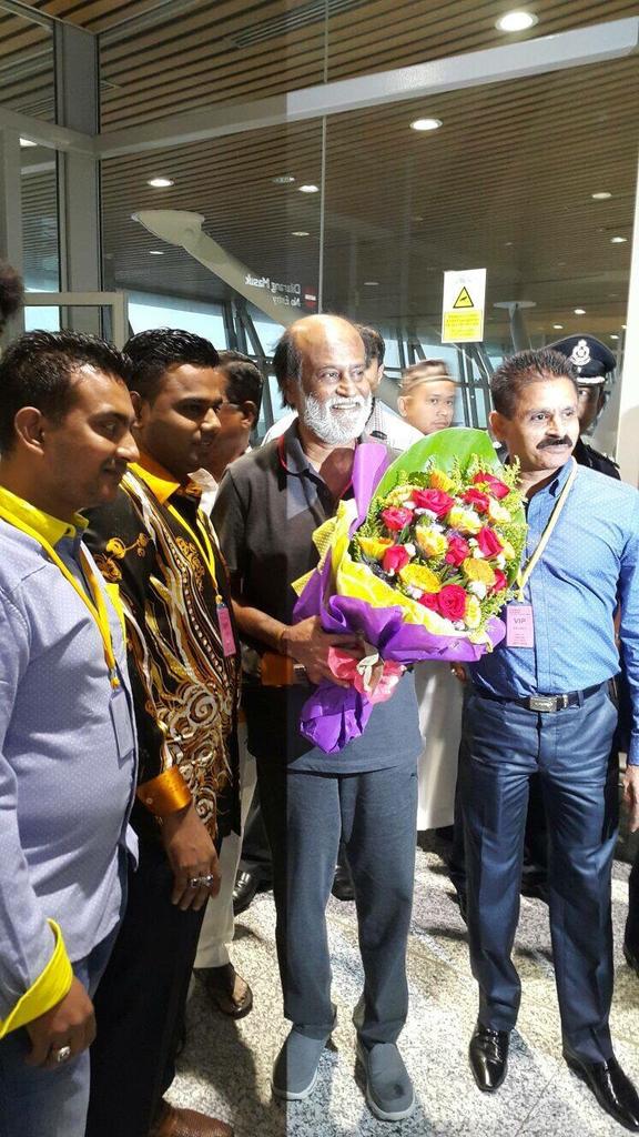 Kabali shoot in Malaysia: Rajinikanth has grand welcome at airport. Kabali,Rajinikanth,Kabali shoot in Malaysia,Superstar Rajinikanth,Superstar Rajinikanth in Malayasia,Rajinikanth in malaysia
