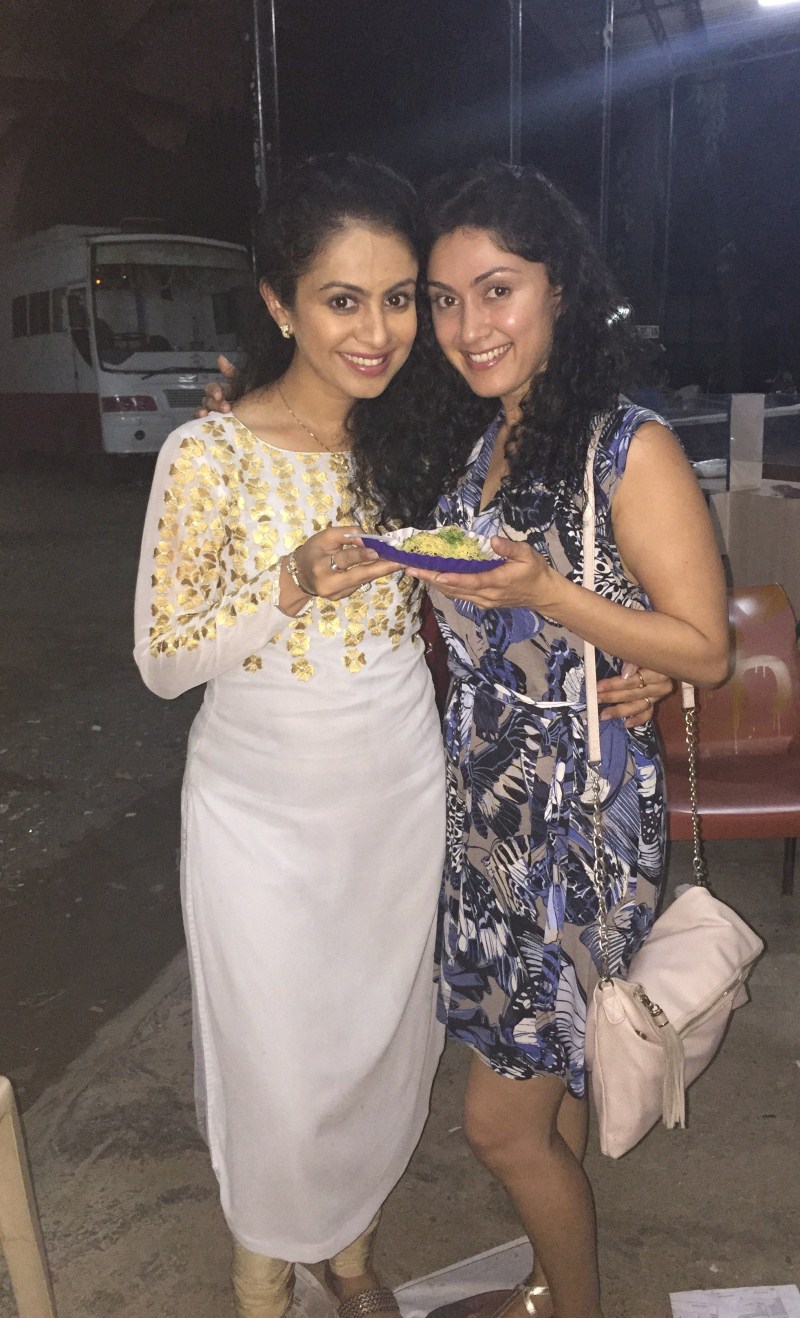 Actresses Manasi Parekh and Manjari Fadnis have been friends for over a decade now and their friendship goes back to their days when they had met on the sets of a reality show. Manjari Fadnis,Manasi Parekh,Manjari Fadnis surprises Manasi Parekh