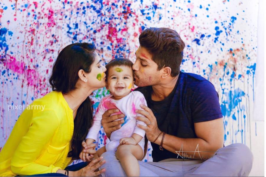 Telugu superstar Allu Arjun is seen with his wife Sneha Reddy and their son Allu Ayaan. Allu Arjun,Allu Arjun family photo,Allu Arjun family,Allu Arjun wife,Allu Arjun son photos,Allu Ayaan photos,Sneha Reddy