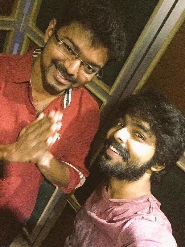 After Vangana Vanakkangana Ilayathalapathy Vijay croons for a GV Prakash composed song titled Chellaakutty for his Upcoming movie (Vijay 59). Vijay 59,vijay,Ilayathalapathy,ilayathalapathy vijay,Chellaakutty,Vangana Vanakkangana,GV Prakash,GV Prakash Kumar