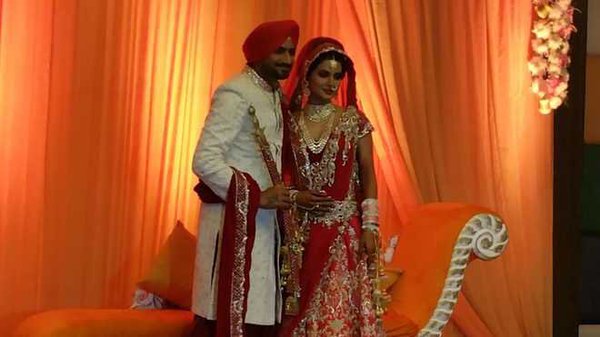 Indian off-spinner Harbhajan Singh and Bollywood actress Geeta Basra finally tied the knot on Thursday (29th October) in Jalandhar. Sachin Tendulkar and many others graced the event. Harbhajan Singh,Harbhajan Singh Wedding,Harbhajan Singh Wedding pictures,Harbhajan Singh marriage,Harbhajan Singh marriage pics,Harbhajan Singh and Geeta Basra,sachin
