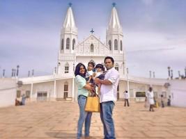 Aju varghese,aju varghese kids,aju varghese family photos,twins of aju varghese photos,augustina aju