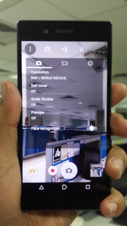 Sony unveiled all-new Xperia Z5 Dual alongside Xperia Z5 Premium in India to woo the flagship shoppers. The Xperia Z5 Dual is a slightly low-priced handset compared to the Premium variant, nevertheless packs flagship features. The handset is priced at Rs. 52,990 in India. Sony Xperia Z5 Dual photos,Sony Xperia Z5 Dual first look,Sony Xperia Z5 Dual unbox,Sony Xperia Z5 Dual review,Sony Xperia Z5 Dual first impressions,Sony Xperia Z5 Dual real photos,Sony Xperia Z5 Dual design,Sony Xperia Z5 Dual review photos
