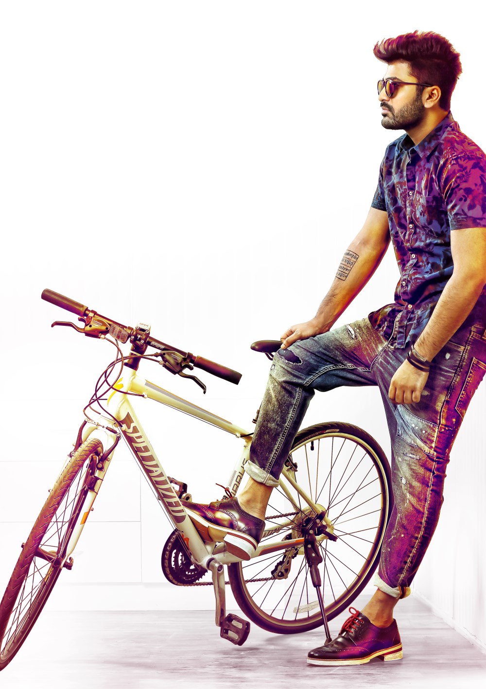 Sharwanand changed eight schools! - Times of India