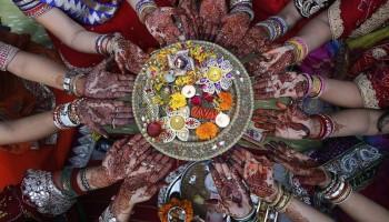 Karva Chauth,Karva Chauth 2015,Karva Chauth celebration,Karva Chauth celebrations,Karwa Chauth Puja,Karwa Chauth Puja 2015,Karwa Chauth Puja Vidhi,Karaka Chaturthi