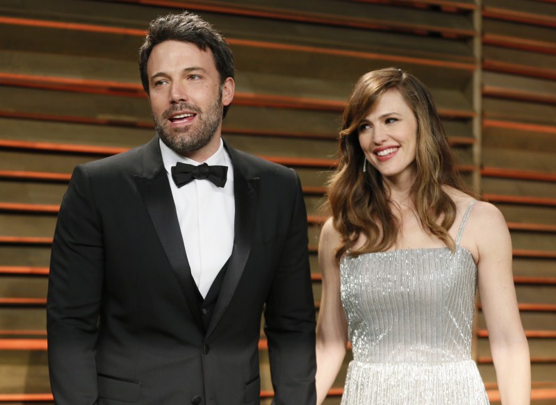 Biggest Celebrity couples who have called it quits this year. Celebrity Breakups,Celebrity Breakups of 2015,Celebrity Breakups in 2015,celebs Breakups,Biggest Celebs Breakups,Celebrity couples,couples Breakups