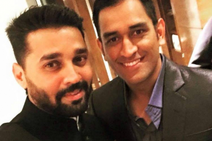Harbhajan Singh and Geeta Basra wedding reception held at Hotel Taj Palace in New Delhi on Sunday evening (1st November). Cricket player Harbhajan Singh, married his long-time girlfriend and Bollywood actress Geeta Basra on 29 October. Dhoni, Anil Kumble, Ajinkya Rahane and his wife, Yuvraj Singh, Ajay Jadeja, Murali Vijay, Cheteshwar Pujara, Varun Aaron, Ravichandran Ashwin and his father, Team India Director Ravi Shastri and many others graced the event. Harbhajan Singh,Harbhajan Singh wedding reception,Harbhajan Singh and Geeta Basra Grand Reception,Geeta Basra Grand Reception,Geeta Basra,harbhajan singh geeta basra wedding,Virat Kohli
