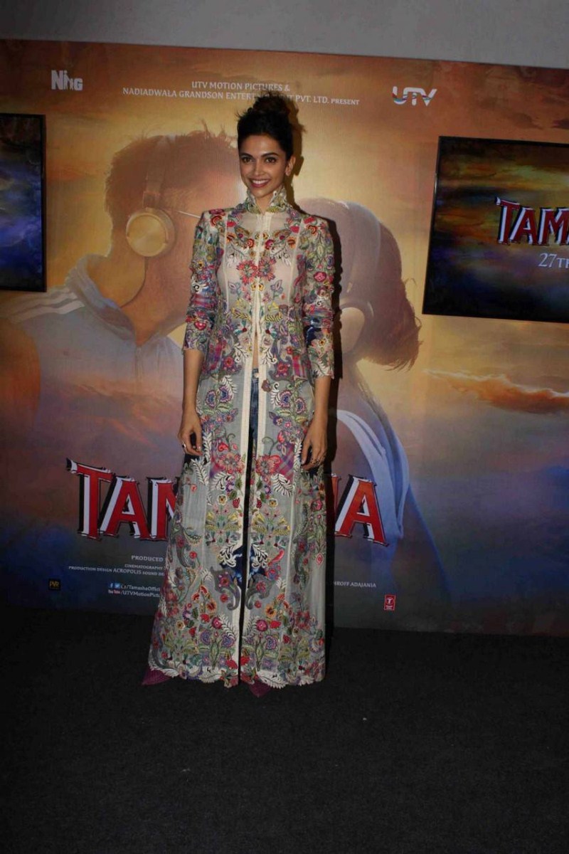 Bollywood actress Deepika Padukone at Tamasha music celebration event held at Suburban Restaurant. Deepika Padukone,Tamasha audio launch,Tamasha,Actress Deepika Padukone,Tamasha audio launch pics,Tamasha audio launch images,Tamasha audio launch photos,Tamasha audio launch stills,Tamasha audio launch pictures,Deepika Padukone at Tamasha audio launch pic