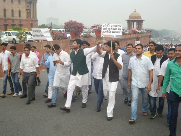 Hon'ble Congress President Smt. Sonia Gandhi and Hon'ble Congress Vice President Shri Rahul Gandhi along with Members of the extended Congress Working Committee, AICC office bearers and Congress Members of Parliament lead a Protest March from Parliament house to Rashtrapathi Bhavan in New Delhi. Congress Protest March against 'Intolerance',Congress March against 'Intolerance',Intolerance,Sonia Gandhi,Rahul Gandhi,Protest March,Parliament house,Rashtrapathi Bhavan,CongressMarch4Unity,Congress March for Unity,Manmohan Singh