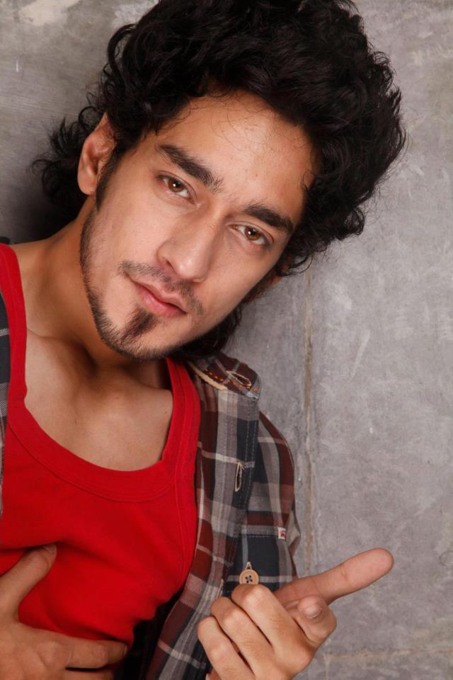 The confirmed list of contestants are out just before the television premiere of controversial reality show Bigg boss 9,bigg boss 9 contestants,confirmed list of contestants,Roopal Tyagi,ankit gera,Aman Verma,vikas bhalla,VJ Keith Sequeira,rochelle maria rao,Mandana Karimi,Kishwer Merchantt,Suyyash Rai,Arvind Vegda,rimi sen,Digangana suryavanshi,prince narula,A