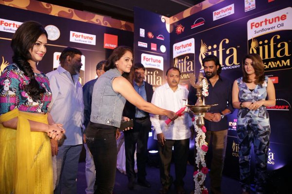 South Indian Actress Hansika, Namitha, Simran and Actor Madhavan at IIFA Utsavam Press Meet. IIFA Utsavam Press Meet,IIFA Utsavam,Hansika,Namitha,Simran,Madhavan,Hansika Motwani,IIFA Utsavam 2015