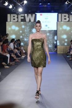 A magnificent showcase of resort wear presented by versatile designer Rocky Star was a fitting finale to a glamorous second day at the Gionee India Beach Fashion Week.