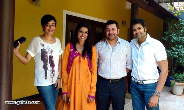 Tamil actor Ganesh Venkatraman and television anchor-cum-actress Nisha invites Kamal Haasan, Jayam Ravi, Sneha to his marriage. Ganesh Venkatraman,Ganesh Venkatraman marriage,Ganesh Venkatraman and Nisha,Ganesh Venkatraman and Nisha marriage,Kamal Haasan,Jayam Ravi,Sneha