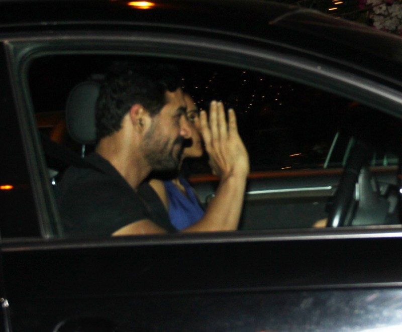Bollywood Actor John Abraham was recently snapped with his wife Priya Runchal in Bandra. John Abraham,Priya Runchal,John Abraham and Priya Runchal spotted at bandra,John Abraham and Priya Runchal at bandra,John Abraham wife Priya Runchal
