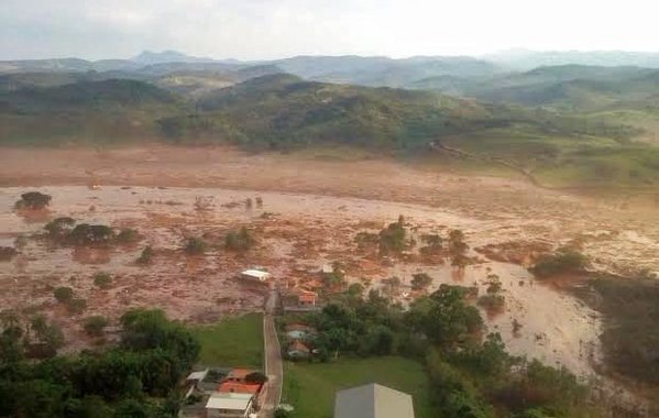At least 15 people were killed when an iron ore tailing dam collapsed in Minas Gerais state in Brazil. Brazil dam burst,dam burst,iron ore tailing dam collapsed,iron ore dam collapsed,15 people killed,Brazil