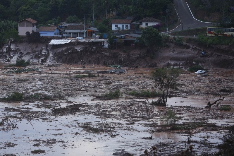 At least 15 people were killed when an iron ore tailing dam collapsed in Minas Gerais state in Brazil. Brazil dam burst,dam burst,iron ore tailing dam collapsed,iron ore dam collapsed,15 people killed,Brazil