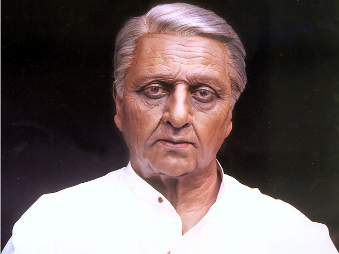 Kamal Hassan is the versatile actor in Indian film Industry. In his 60 long career Kamal Hassan has tried different getups in various movies. Let's have a look at Kamal Hassan's ten wackiest avatars in Indian Cinema. Happy Birthday Kamal Haasan,Kamal Haasan,Kamal Haasan birthday,Kamal Haasan 61st birthday,Kamal Haasan 10 mind-blowing avatars
