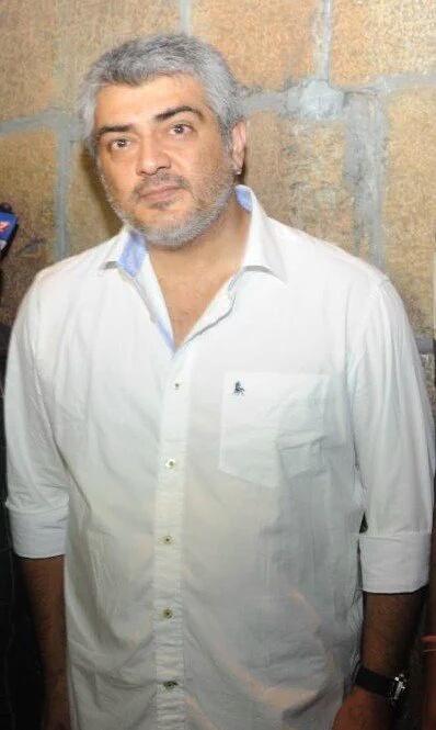 South Indian actor Ajith Kumar made a surprise visit to Tirupathi Balaji temple today early morning (7 November) ahead of the release of his film Ajith,Thala Ajith visits Tirupati,Ajith visits Tirupati,Vedalam,Thala Ajith,Vedalam success