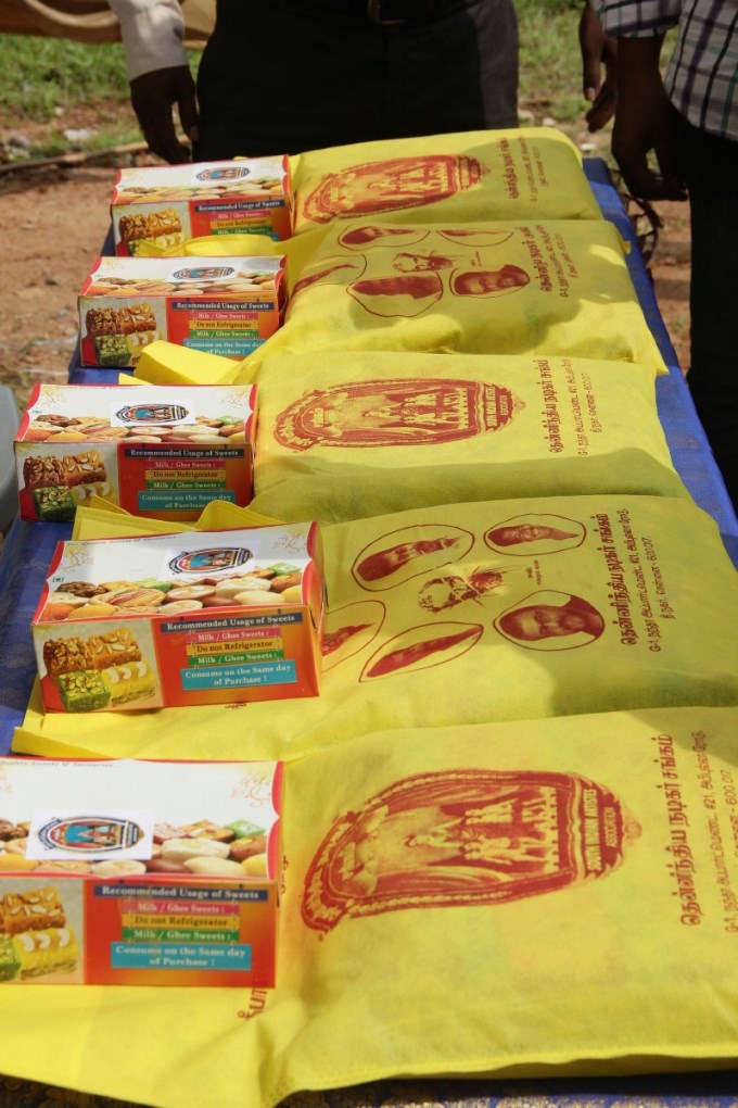 Nadigar Sangam Diwali gift distributed by Nassar, Vishal, Karthi and Ponvannan in Chennai. Nadigar Sangam,Nadigar Sangam Diwali gift,Nassar,Karthi,Ponvannan,Nadigar Sangam Diwali Gift Distribution,Vishal