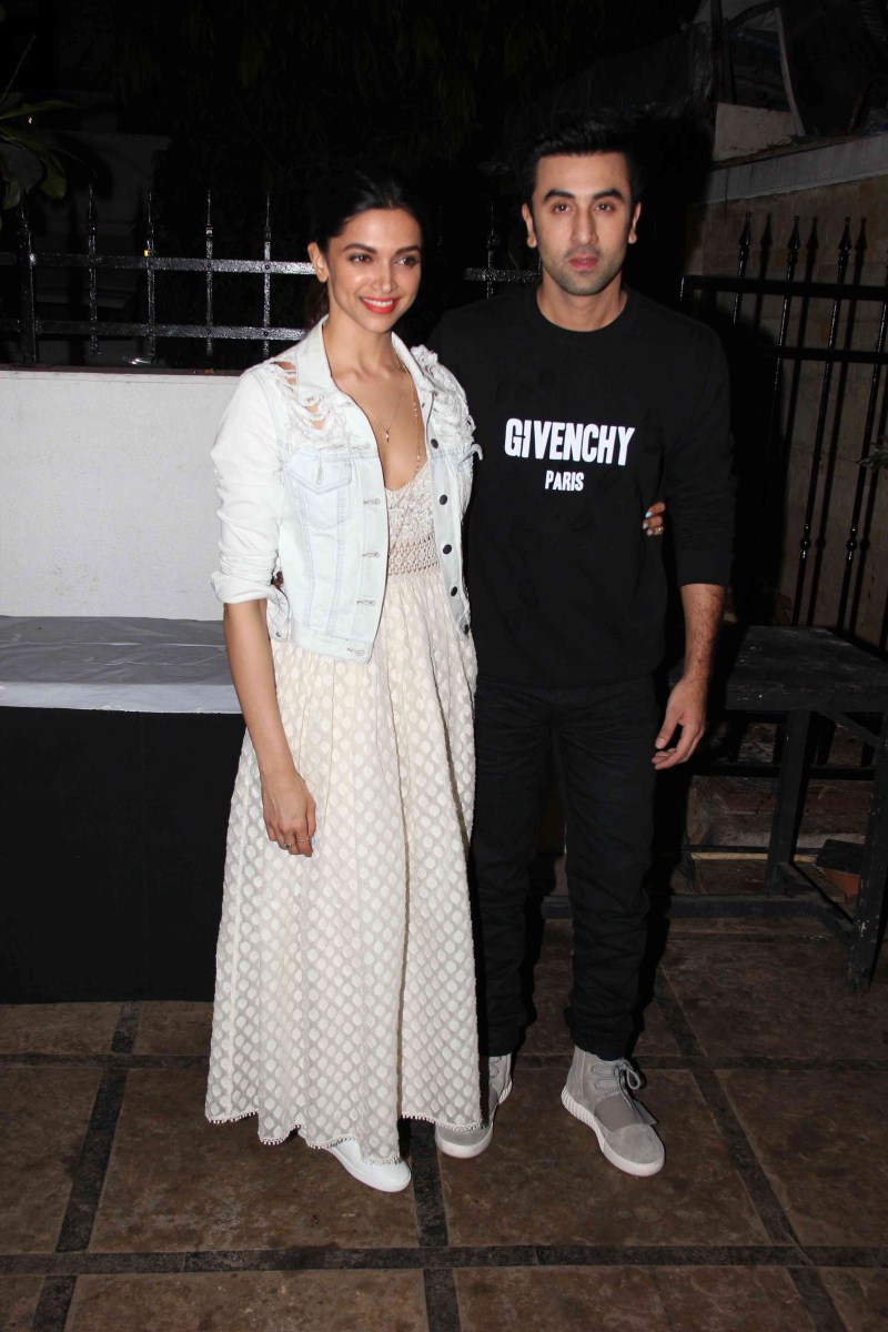 Actor Ranbir Kapoor and Actress Deepika Padukone and Tamasha team at Prithvi Theatre Festival 2015. Ranbir Kapoor,Deepika Padukone,Ranbir Kapoor and Deepika Padukone,Ranbir Kapoor and Deepika Padukone at Tamasha promotions,Tamasha,Tamasha promotions,Tamasha movie promotions,Prithvi Theatre Festival 2015,Prithvi Theatre Festival,Prithvi Theatre,Imtiaz Al