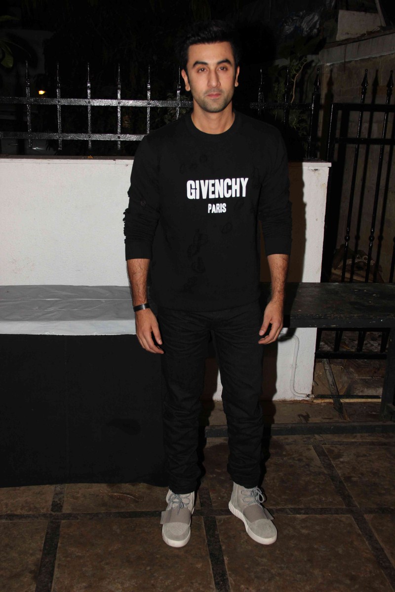 Actor Ranbir Kapoor and Actress Deepika Padukone and Tamasha team at Prithvi Theatre Festival 2015. Ranbir Kapoor,Deepika Padukone,Ranbir Kapoor and Deepika Padukone,Ranbir Kapoor and Deepika Padukone at Tamasha promotions,Tamasha,Tamasha promotions,Tamasha movie promotions,Prithvi Theatre Festival 2015,Prithvi Theatre Festival,Prithvi Theatre,Imtiaz Al