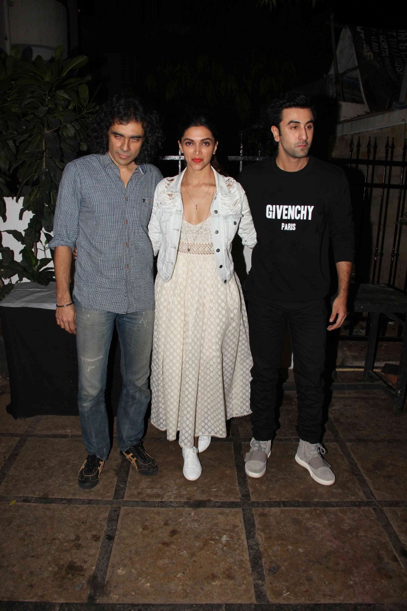 Actor Ranbir Kapoor and Actress Deepika Padukone and Tamasha team at Prithvi Theatre Festival 2015. Ranbir Kapoor,Deepika Padukone,Ranbir Kapoor and Deepika Padukone,Ranbir Kapoor and Deepika Padukone at Tamasha promotions,Tamasha,Tamasha promotions,Tamasha movie promotions,Prithvi Theatre Festival 2015,Prithvi Theatre Festival,Prithvi Theatre,Imtiaz Al