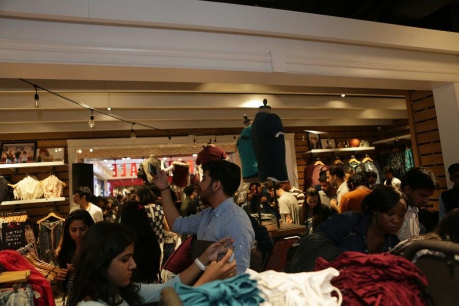 Bollywood actress Sonam Kapoor got her young fans jigging at the launch of Aeropostale in New Delhi. Sonam Kapoor,Aeropostale Store launch,Sonam Kapoor at Aeropostale Store launch,Aeropostale Store launch in India,Aeropostale Store,actress Sonam Kapoor,Sonam Kapoor latest pics,Sonam Kapoor latest images,Sonam Kapoor latest photos,Sonam Kapoor latest stil