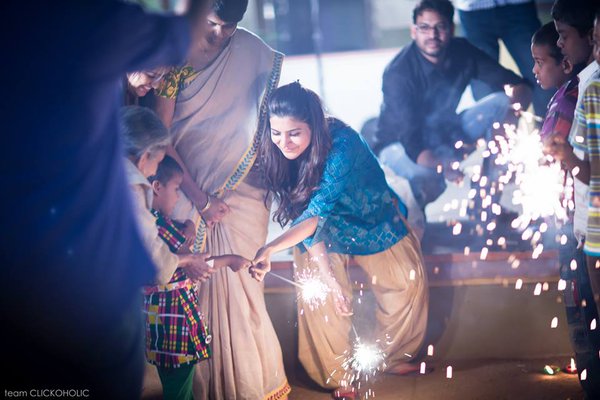South indian actress Samantha celebrates Diwali with HIV affected kids on 11 November at Desire Society. Samantha,actress Samantha,Samantha celebrates Diwali with kids,Samantha celebrates Diwali,Samantha latest pics,Samantha latest images,Samantha latest photos,Samantha latest stills,Samantha latest pictures,Samantha pics