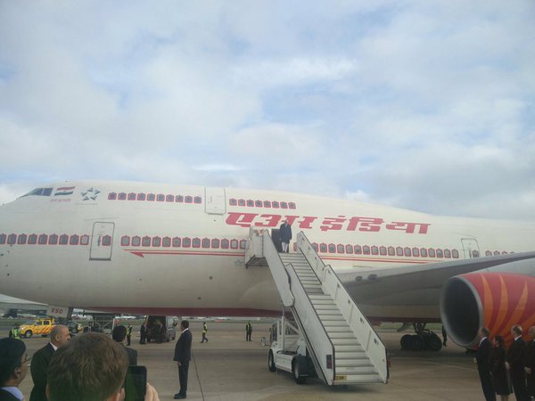 Indian Prime Minister Narendra Modi arrived in London on Thursday for a three-day visit to Britain that will see India and Britain sign a number of pacts on mutual investments and Defence cooperation. Narendra Modi reaches London,Narendra Modi in London,Modi in UK,Modi visit to Britain,Modi in Britain