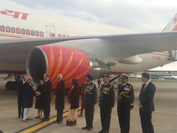 Indian Prime Minister Narendra Modi arrived in London on Thursday for a three-day visit to Britain that will see India and Britain sign a number of pacts on mutual investments and Defence cooperation. Narendra Modi reaches London,Narendra Modi in London,Modi in UK,Modi visit to Britain,Modi in Britain