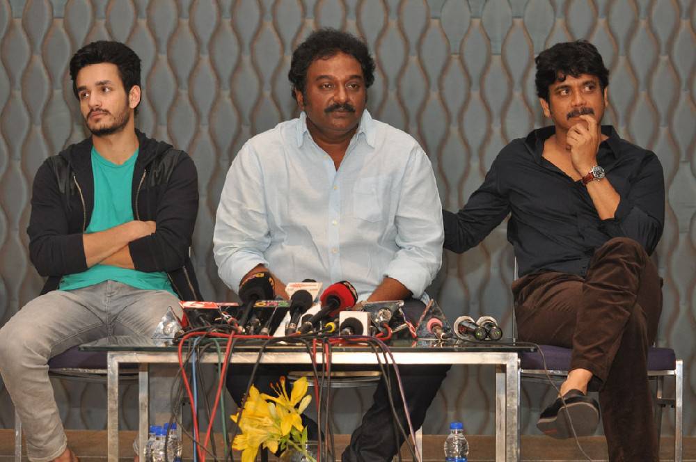 Telugu Movie Akhil: The Power Of Jua success meet held at Hyderabad. Actor Akkineni Nagarjuna, Akhil Akkineni, Nithin Reddy, Actress Sayesha Saigal, Director VV Vinayak, Comedy Actor Brahmanandam, Vennela Kishore and Sudhakar Reddy graced the event. Akhil Movie Success Meet,Akhil Success Meet,Akkineni Nagarjuna,Akhil Akkineni,Nithin Reddy,Sayesha Saigal,VV Vinayak,Brahmanandam,Vennela Kishore,Sudhakar Reddy,Akhil Movie Success Meet pics,Akhil Movie Success Meet images,Akhil Movie Success Meet photos