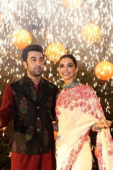 The Tamasha pair, Ranbir-Deepika reached Delhi on 10 November to celebrate the festival of lights.