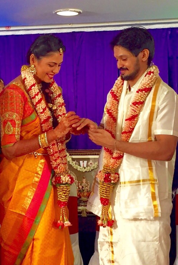 South Indian actor Nakul engaged to Sruti Bhaskar. Nakul engaged to Sruti Bhaskar,Nakul,Nakul weds Sruti Bhaskar,Nakul marriage,Nakul wedding,Sruti Bhaskar