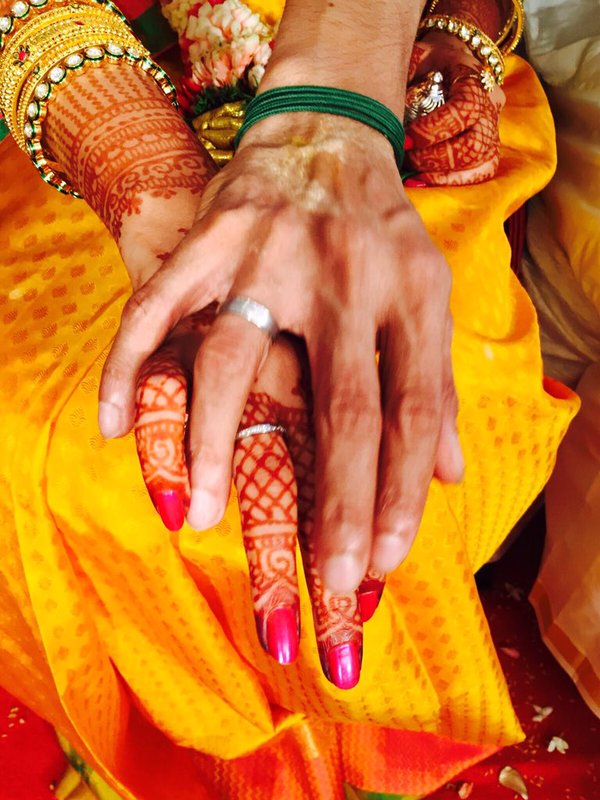 South Indian actor Nakul engaged to Sruti Bhaskar. Nakul engaged to Sruti Bhaskar,Nakul,Nakul weds Sruti Bhaskar,Nakul marriage,Nakul wedding,Sruti Bhaskar