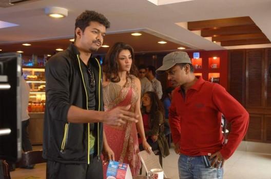 Ilayathalapathy Vijay's Thuppakki film released worldwide on 13 November and now it is celebrating its 3rd year. In twitter the tag #3YearsOfThunderingThupakki is trending worldwide.