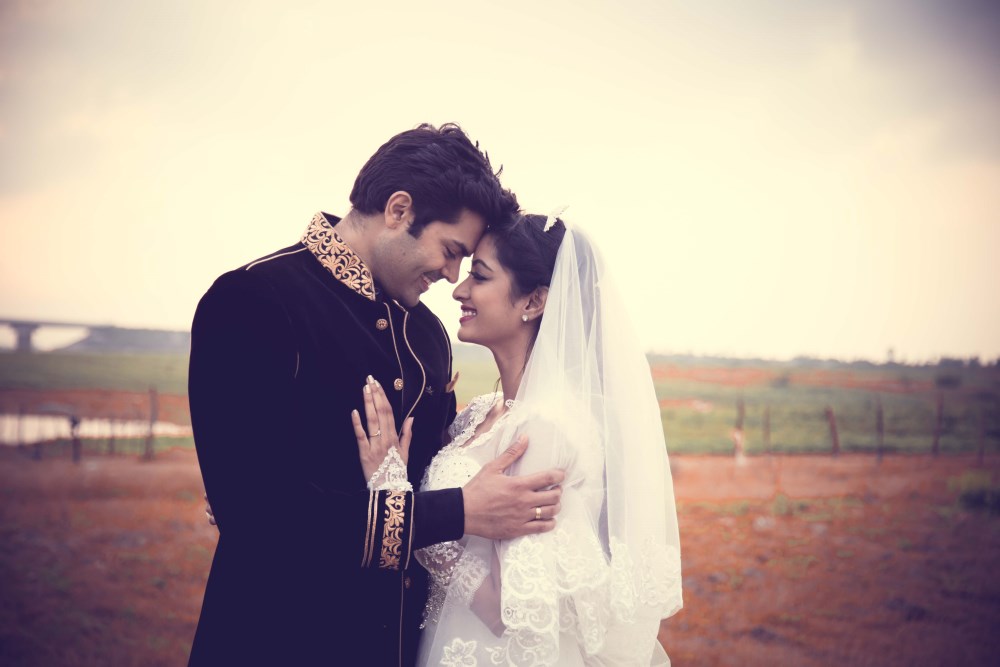 Tamil Actor Ganesh Venkatraman and TV actress, anchor Nisha Krishnan, who got engaged earlier are all set to tie the knot on 22 November in Chennai. Ganesh Venkatraman,Nisha Krishnan,Ganesh Venkatraman and Nisha Krishnan Pre-Wedding Photoshoot,Ganesh Venkatraman and Nisha Krishnan Wedding Photoshoot,Ganesh Venkatraman Pre-Wedding Photoshoot,Nisha Krishnan Pre-Wedding Photoshoot
