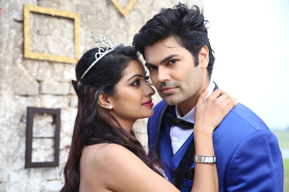 Tamil Actor Ganesh Venkatraman and TV actress, anchor Nisha Krishnan, who got engaged earlier are all set to tie the knot on 22 November in Chennai. Ganesh Venkatraman,Nisha Krishnan,Ganesh Venkatraman and Nisha Krishnan Pre-Wedding Photoshoot,Ganesh Venkatraman and Nisha Krishnan Wedding Photoshoot,Ganesh Venkatraman Pre-Wedding Photoshoot,Nisha Krishnan Pre-Wedding Photoshoot