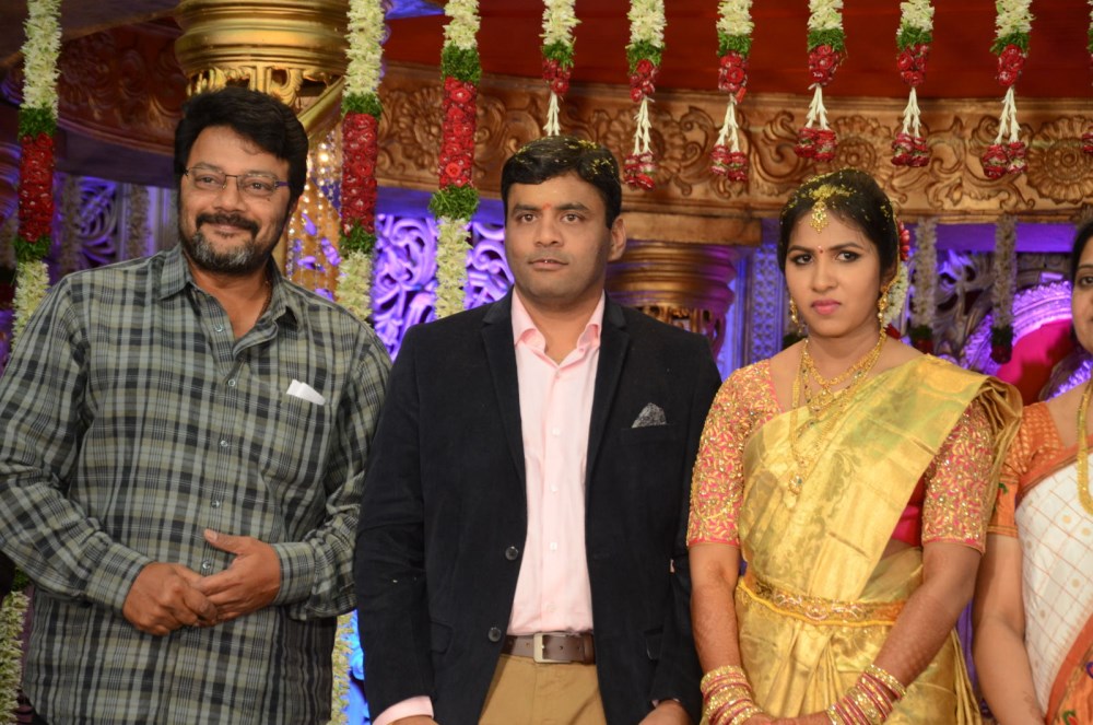 Bhanodaye (Daughter of Director Siva Nageswara Rao) Wedding Reception held on 15 November in Hyderabad. SS Rajamouli, Rajendra Prasad, Gopichand, Anjali, Brahmanandam, Posani Krishna Murali, Jayasudha, Saikumar and others graced the event. Siva Nageswara Rao Daughter Wedding Reception,SS Rajamouli,Rajendra Prasad,Gopichand,Anjali,Brahmanandam,Posani Krishna Murali,Jayasudha,Saikumar,Siva Nageswara Rao Daughter Wedding,Siva Nageswara Rao Daughter Wedding Reception pics,Siva Nageswara Rao Dau